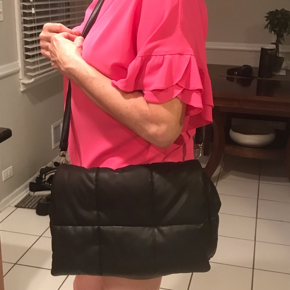 Stand Studio Wanda Handbag with removable straps and magnetic snap flap closure. - Picture 9 of 14